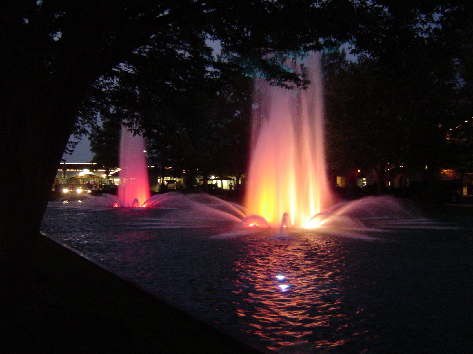 Night fountains